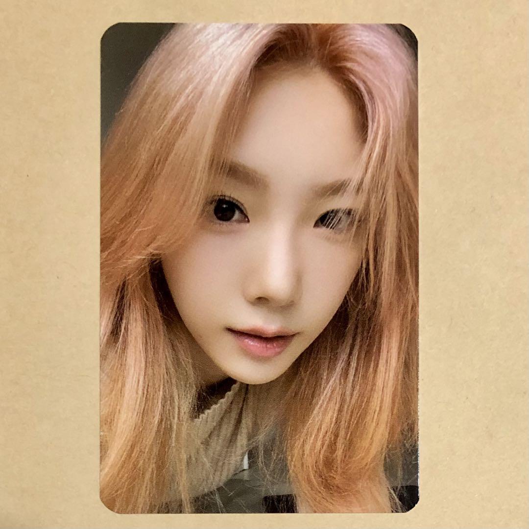 

[USED] Girls Generation Taeyeon 2022 Seagreen MD Photo Pack Trading Card
