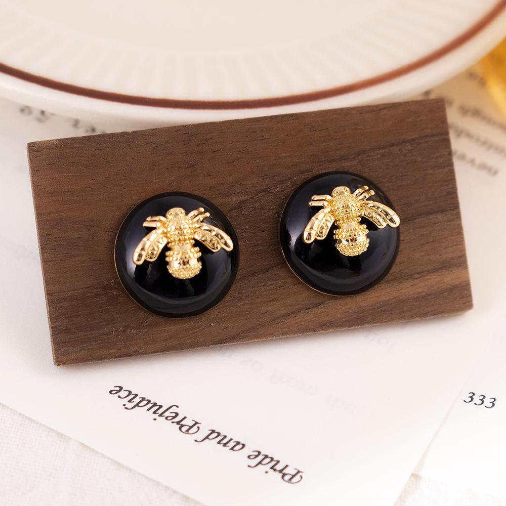 Elegant Black Diamond Silver Needle Earrings: High-End, Fashionable, Versatile Luxury