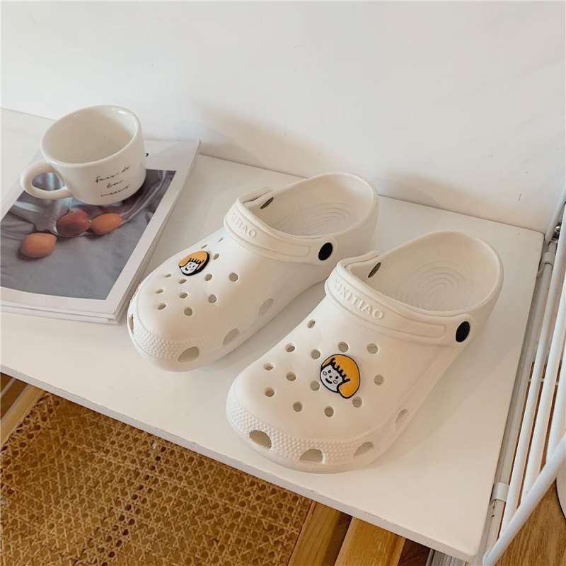 Korean new hole shoes ins cartoon cute couple bag head cool slippers men and women comfortable nurse shoes non-slip