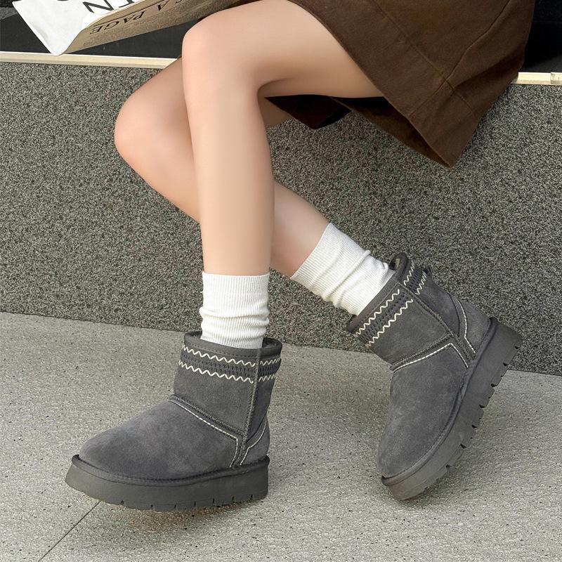 Leather wool snow boots women's autumn and winter piled thickened warm cotton shoes non-slip thick-soled cotton boots