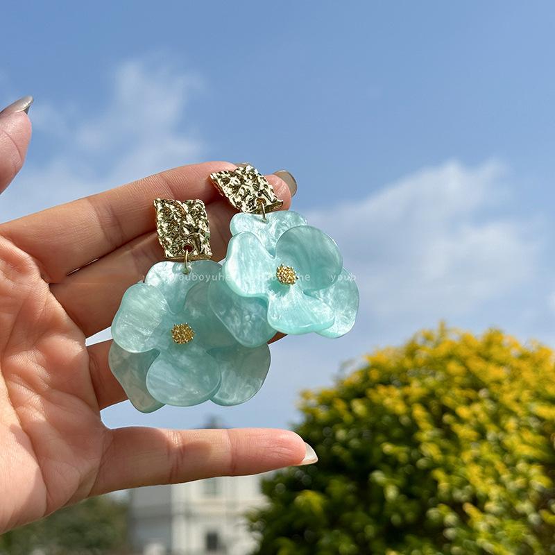 Small Fresh Grape Flower Fringed Earrings Korean Girl Heart Sweet Stud Earrings New Cute Versatile Earrings