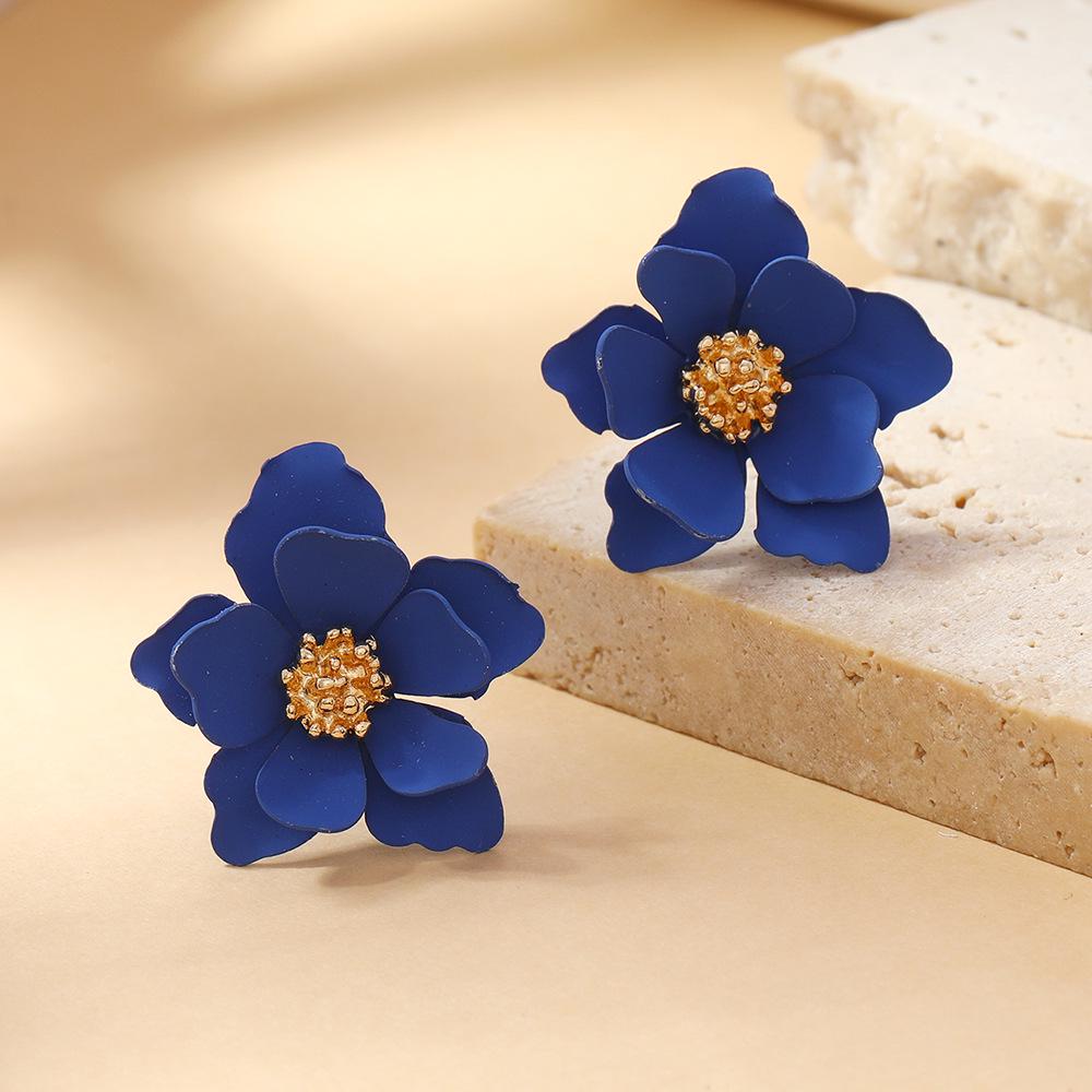 Women's Multi-layer Petal Flower Earrings - Japanese Korean Style