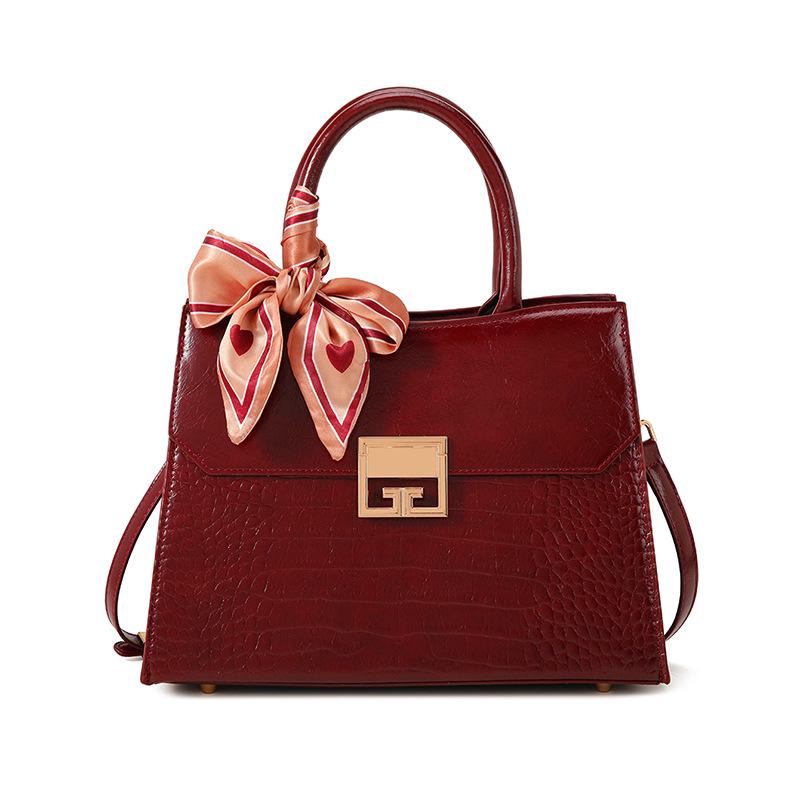 Red Women's Crossbody Handbag - Perfect Mom & Wedding Gift for Ladies, Ideal for Banquets & Birthdays