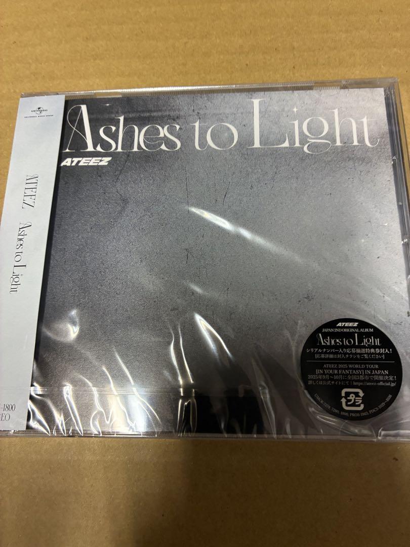 

[USED] ATEEZ Ashes to Light Regular Edition with serial number