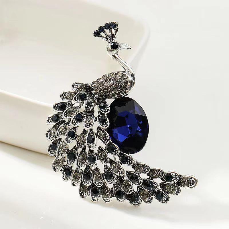 Light Luxury Style Sparkling Crystal Peacock Brooch