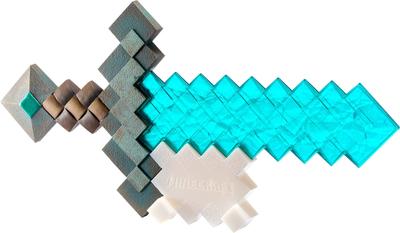 Replika diamantového meče v reálném životě Minecraft