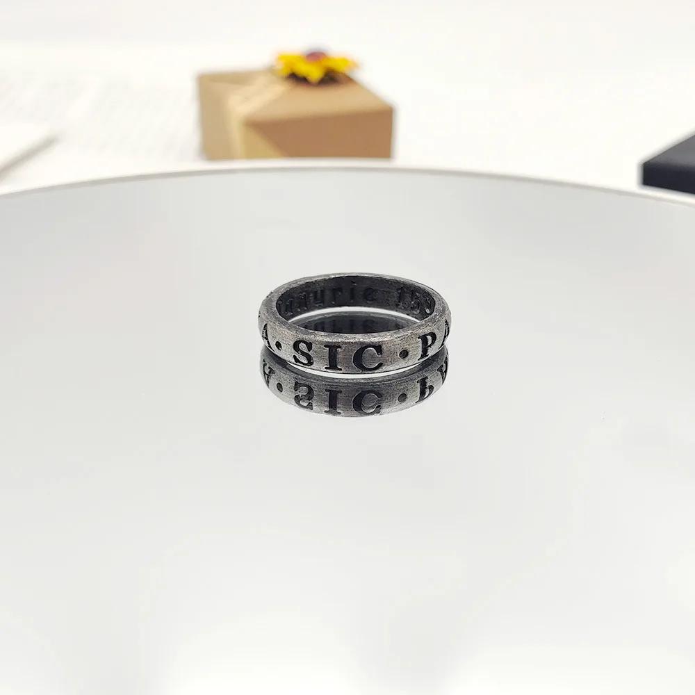 Uncharted 4 Nate Drakes Μεταλλικό Δαχτυλίδι Sic Parvis Magna Κολιέ με 3D μενταγιόν με φιγούρα Μοντέλο Rare Collect Toy Gift for Boy Man