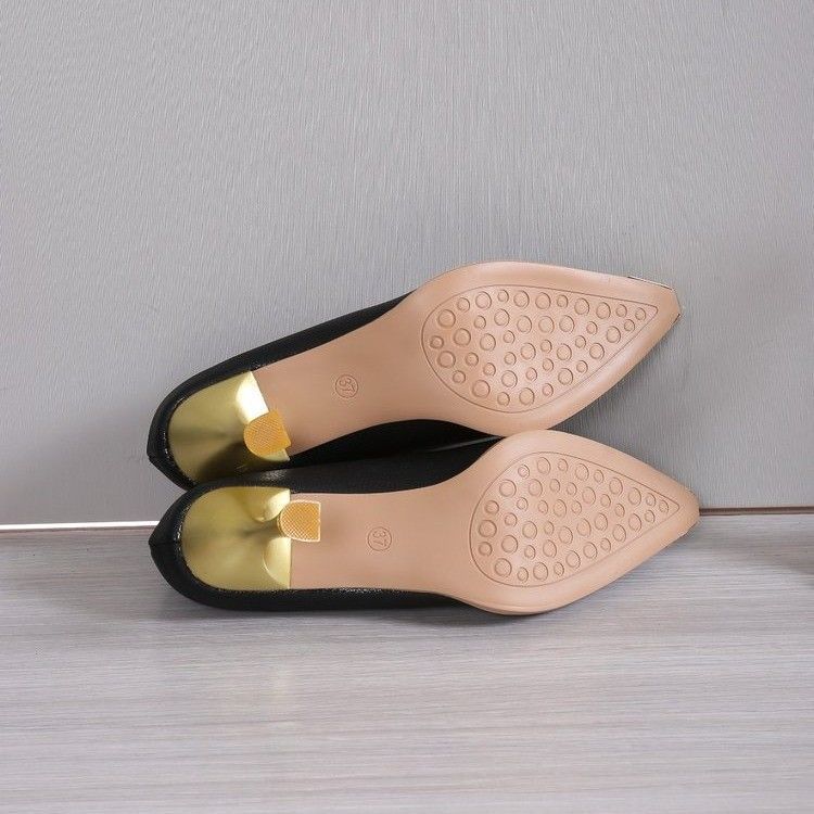 Sexy Thin Heels Pointed Temperament Royal Sister Versatile Single Shoes Summer 2025 New Fashion Soft Leather Temperament High Heels Women