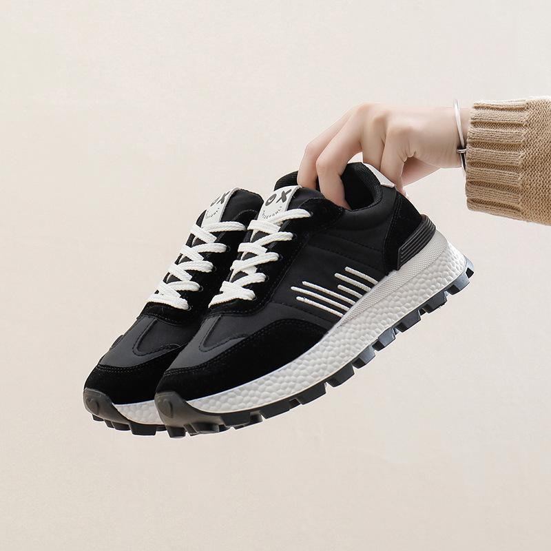 INS Korean Women's New Dad Sneakers: 2025 Spring Student Running Sports Shoes with Thick Sole for Heightening - Model J6101.