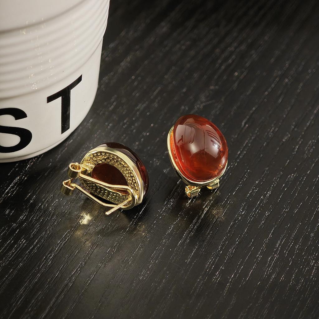 Maillard Style Amber Water Drop Ear Buckle Temperament Niche Design Sense Retro Light Luxury Fashion Earrings Women