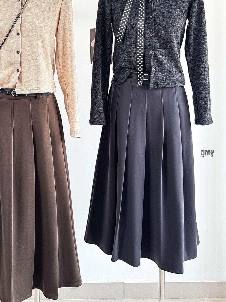 Premium Wool Plaid A-Line Half-Skirt, Pleated and Thickened for Autumn/Winter, Hip-Covering, Slimming, Mid-Length, Ideal for Pear-Shaped Figures.