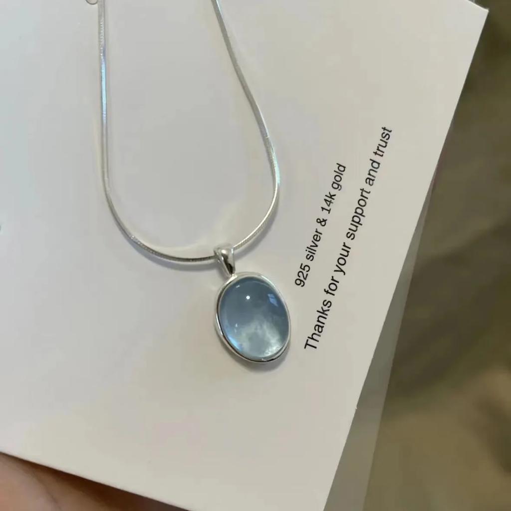 Collier Pierre de Clair de Lune Argenté pour Femme Fille Géométrie Minimalisme Bijoux de Bureau Cadeau