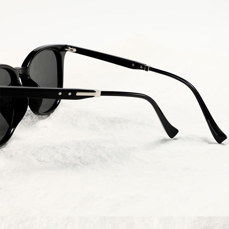 New Cat Eye Personalized Polarized Sunglasses Women's High-end Sense of Face Small Internet Celebrity Street Shot Anti-ultraviolet Sunglasses