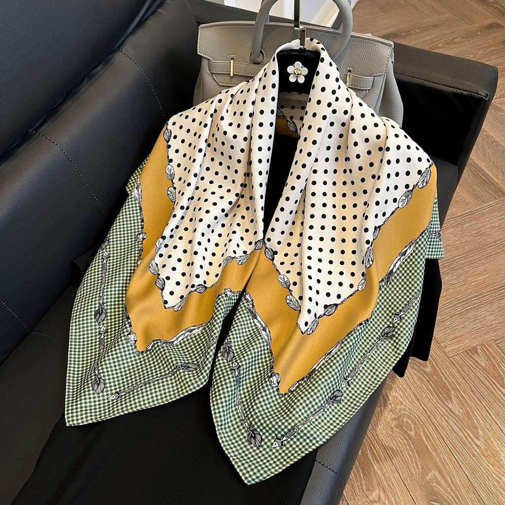 Fashion Twist Silk Scarf Color Block Printed Scarf Twill Silk Large Square Scarf 91x91cm Shawl Sunscreen Travel Headscarf