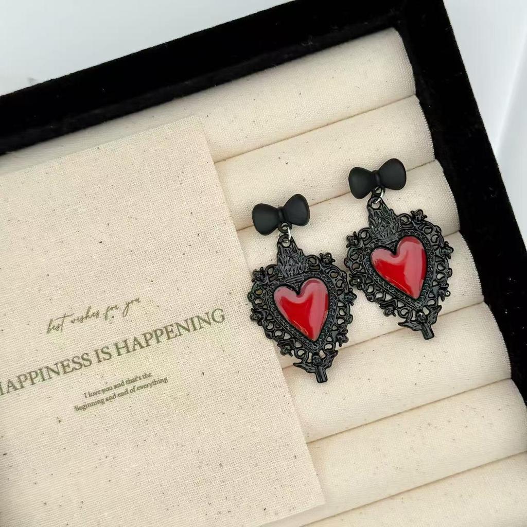 Dark Retro Red Drip Heart Earrings - Women's Fashionable Black Ear Cuffs: Sweet & Cool Style