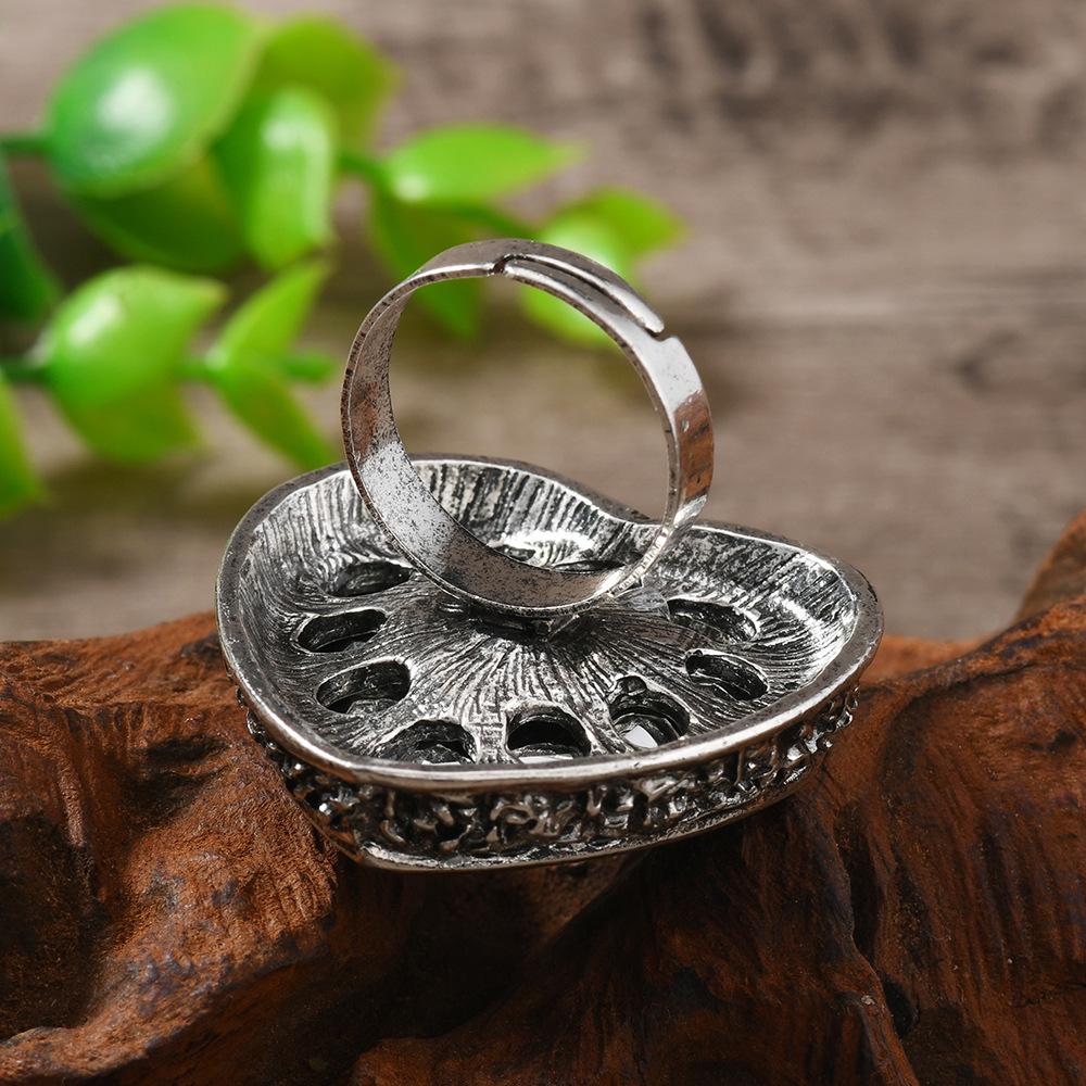 Vintage Gemstone Ring for Men and Women - Stylish Retro European and American Design