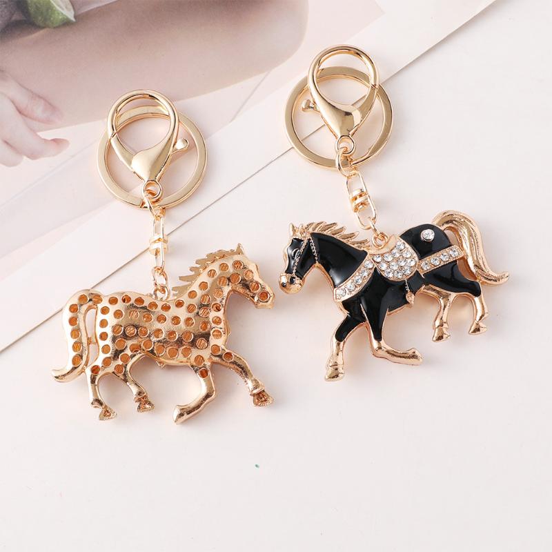 2026 New Horse Keychain Sparkling Crystal Metal Animal Pony Handbag Pendant Decoration Car Key Ring New Year Souvenir Gift
