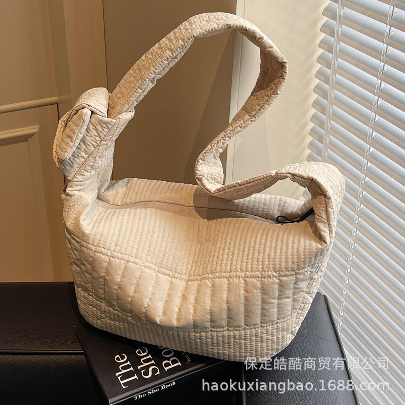 Large capacity nylon canvas bag women's 2025 summer new casual versatile shoulder messenger bag premium dumpling bag