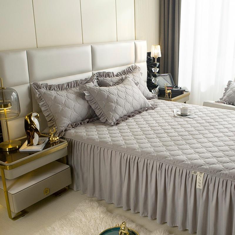 3-teiliges Neues Luxus Weiches Elastisches Romantisches Bettrock-Set mit 1 Bettrock + 2 Kissenbezügen, Flauschige Haptik und Feine Textur, Atmungsaktiver Komfort Nicht Erstickend