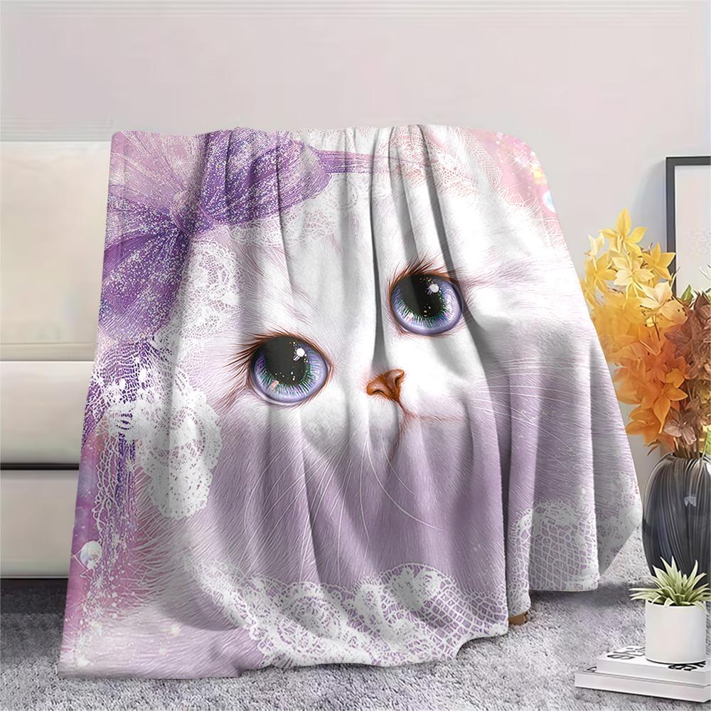 

White Cat Print Flannel Blanket, High quality Comfortable for All Seasons, Home Decor, Warmth and Comfort, Perfect for Christmas Gifts 80cm x 120cm