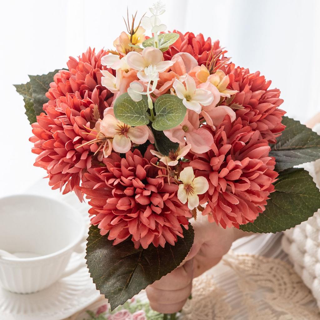 Artificial Flowers 6 Branches Bulbous Chrysanthemum Hydrangea Eucalyptus Leaves Silks Valentine Wedding Bouquet Home Decora Yard