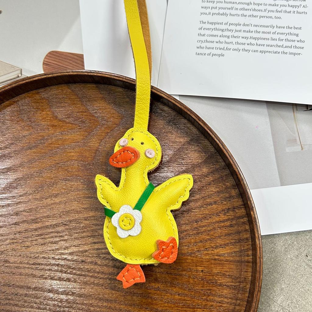 Handmade DIY Cute Duck Pendant Keychain Bag Gas Car Couple