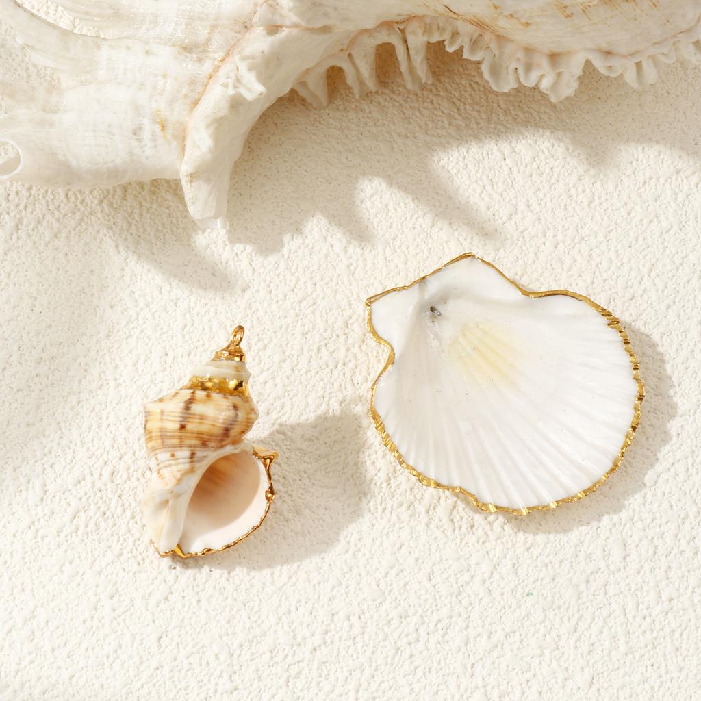 2 PCs Shell Pendants Gold Plated Scallop Conch Ocean Jewelry Charms For DIY Necklace Earrings Jewelry Making Findings