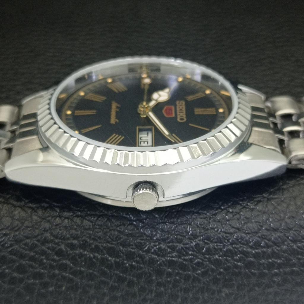 JAPAN VINTAGE REFURBISHED SEIKO 5 AUTOMATIC ROMAN FIGURE MENS WATCH a442096-1
