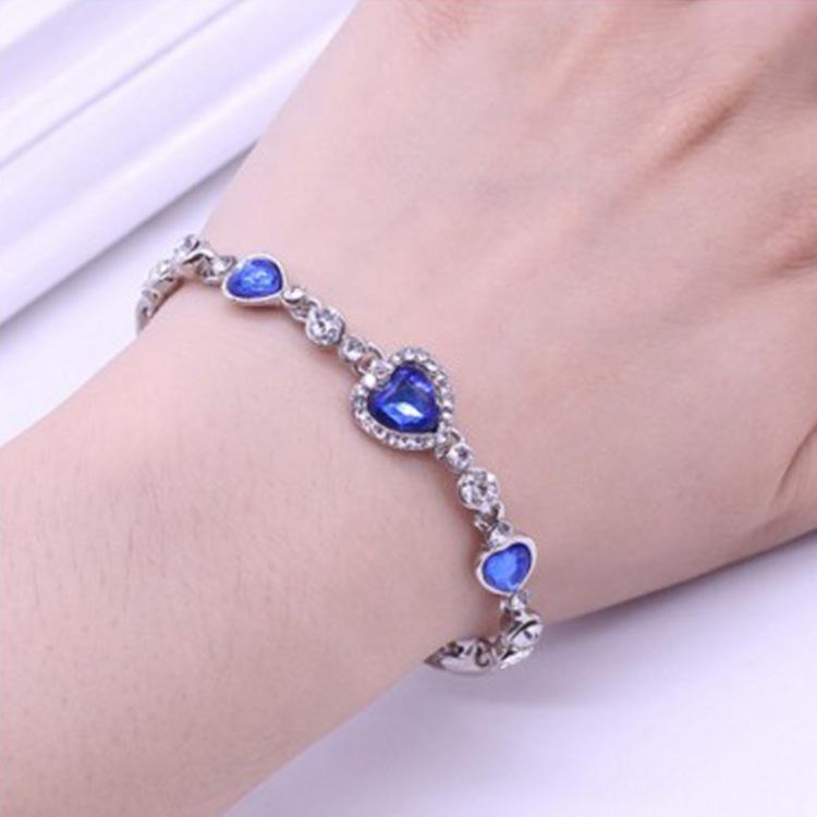 Fashion Women Bracelets Girl Crystal Heart Shape Charm Bracelet Bangle Jewelry Gift Birthday Chrismas Gift