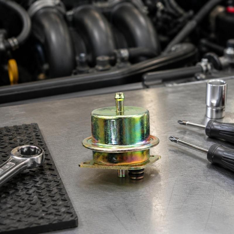 Fuel Pressure Control Regulator Replacement ZZM013280 , Metal Build Used In Listed Pickup Fuel System Service