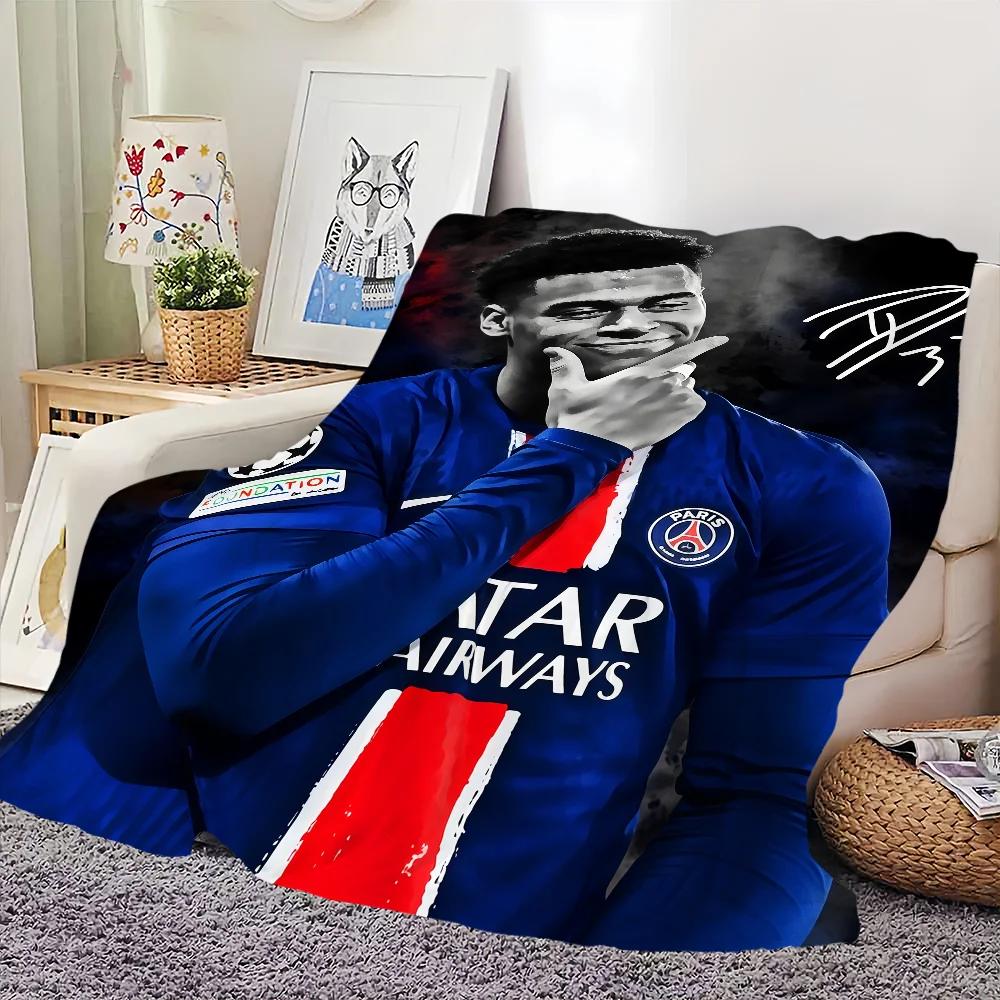 Famous Athlete Blanket Soft Comfortable Nap Plush Suitable For Iiving Room Office Bedroom D-Desire Football D-Doue Home Kid Gift