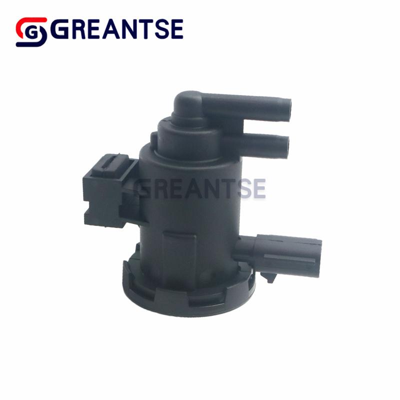 Vapor Canister Purge Solenoid Valve Fit For Jeep Commander Grand Cherokee Cherokee Liberty Auto Parts 911-214 911214 52090419AA