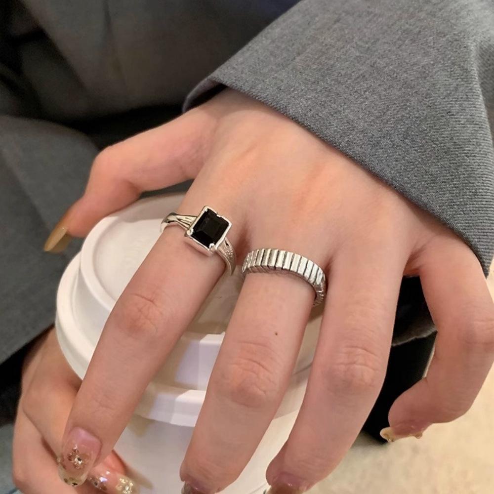 Black zircon ring, cold wind index finger ring, personalized ring.
