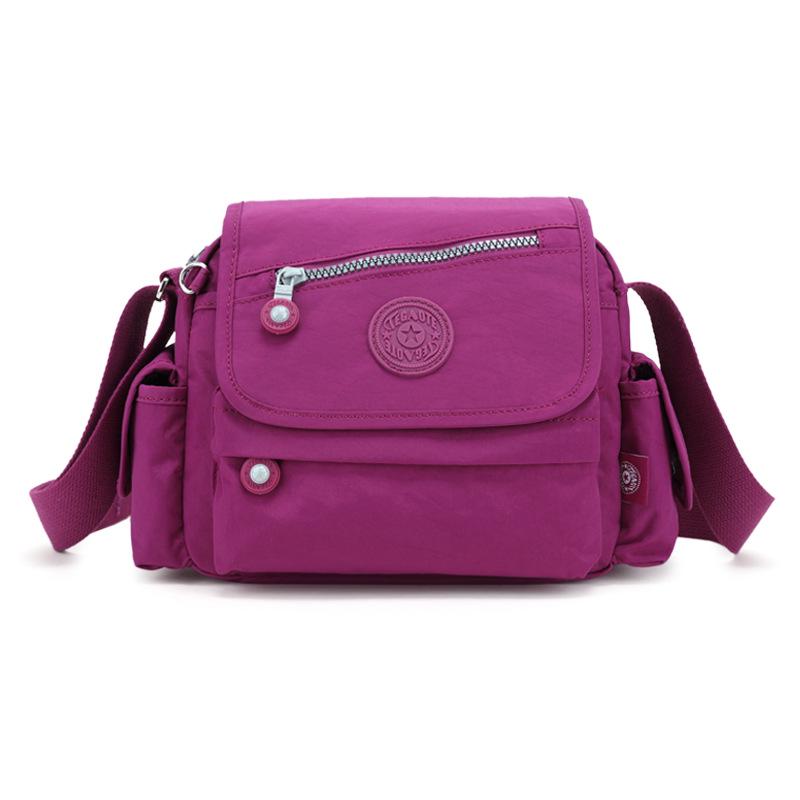 Lightweight Water-Resistant Korean Fashion Women's Crossbody Bag for Commuting and Outings