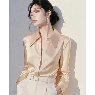 Camisa Feminina de Cetim com Gola Reversível e Manga Longa - Casual, Fashion, Simples, Afinando, Top Básico