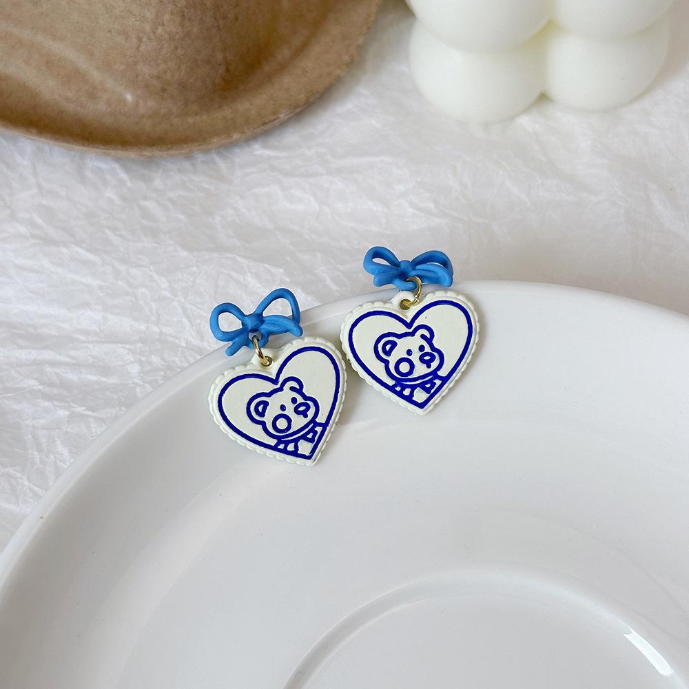 Elegant Silver Needle Diamond Bow Earrings - Luxurious, High-Quality Fashion for Women