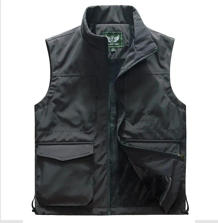 Men's Warm Fleece Vest: Outdoor Casual, Windproof, Plus Velvet, Sleeveless for Autumn and Winter