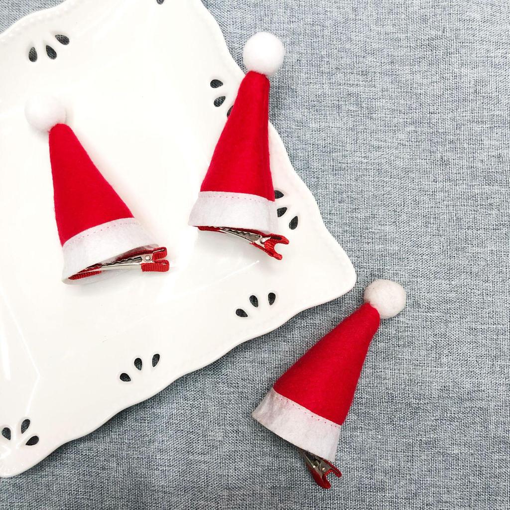 Plush Christmas Hat Hair Clip for Festive Decor and Gifts