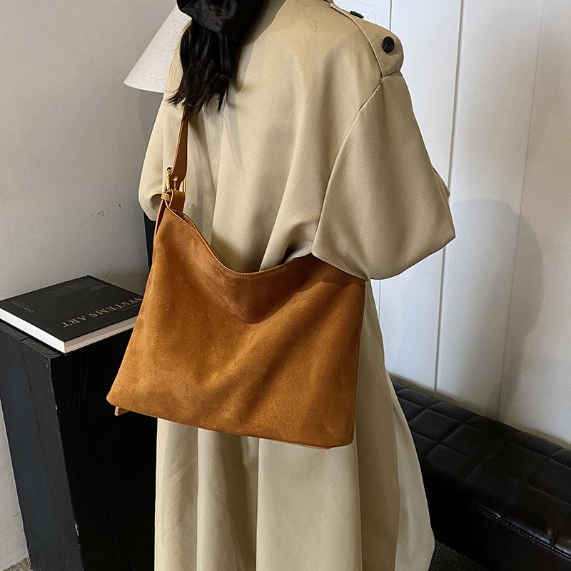 Commuter Big Bag Women's 2025 New High-end Retro Fashion Suede Shoulder Bag Large Capacity Tote Bag