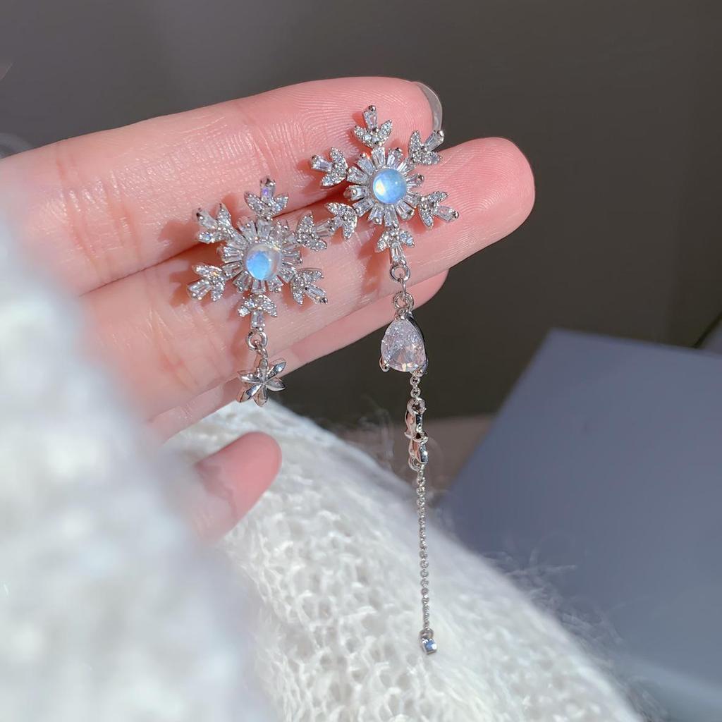 Super Sparkly Zircon High-End Versatile Earrings: Luxury, Influencer-Approved, Piercing-Friendly Studs