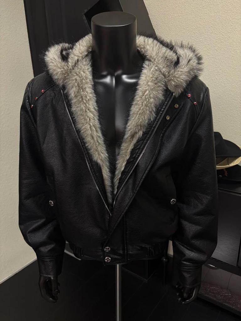 Herren Winter Schneeleopard Kunstfell PU-Lederjacke mit Samtfutter und Kapuze
