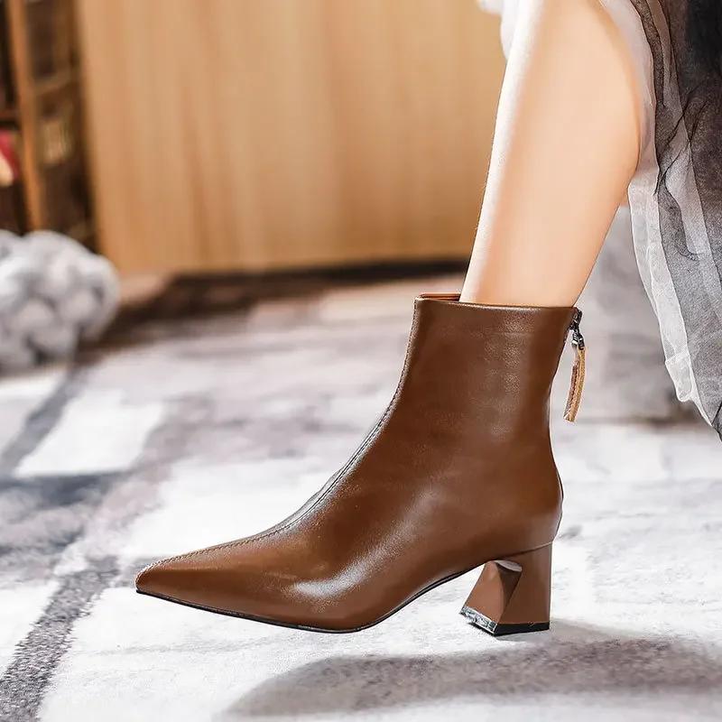 Fashion Spring/ Autumn Short Boots High Heel British Style 2025 New Women's Boots Medium Tube Pointed Fashion Boots Thick Heel Shoes