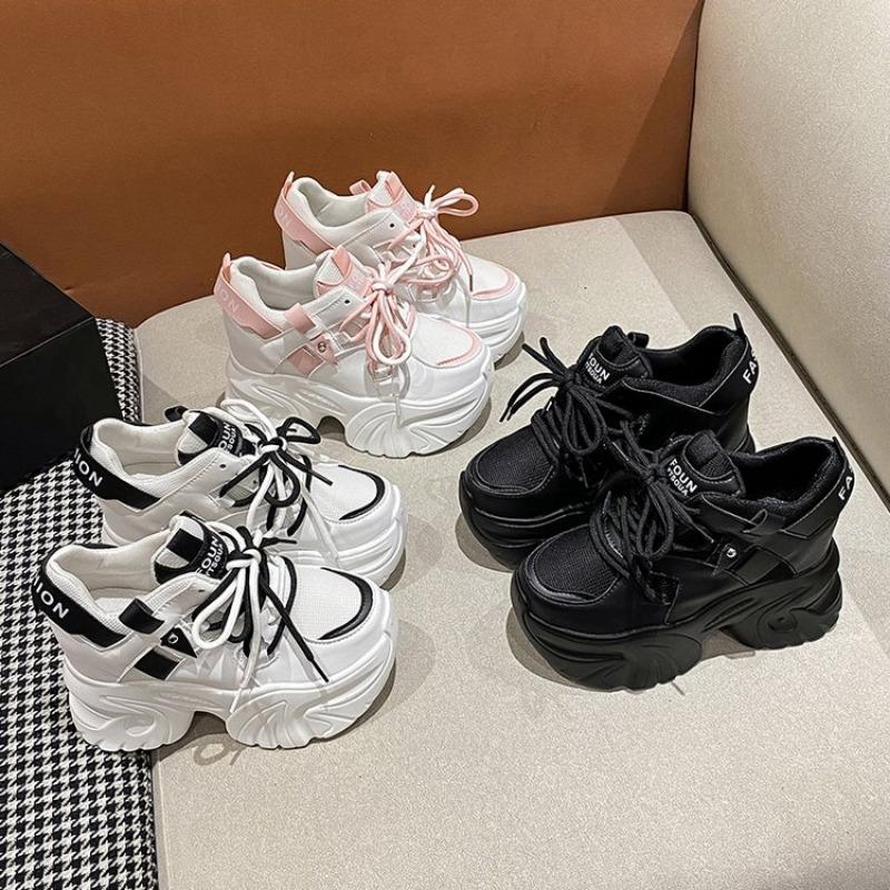 Fashion Luxury Sneakers Women Lace Up Round Toe Flat Casual Shoes work Mesh Hollow Outs jogging Shoes Outdoor Sports Shoes Woman