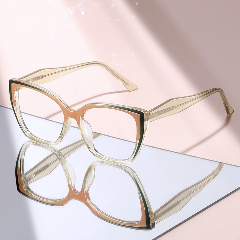 

New Model Chic Cat-Eye Glasses: Transparent Frame with Two-Tone Accents, Fashion Eyewear for Women шампанського