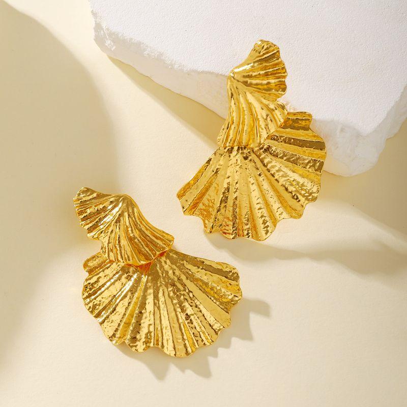 Niche Style Metal Fan-Shaped Female Catwalk Show Model Ear Studs