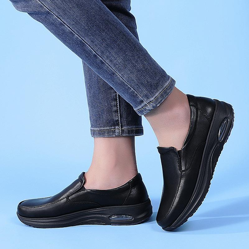 Spot nurse shoes spring breathable air cushion soft sole not tired feet thick sole large size black medical work shoes foreign trade