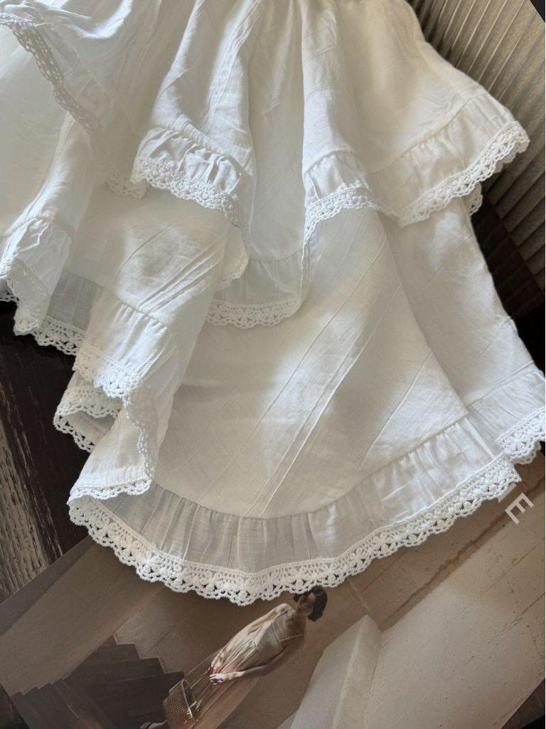 2026 New Irregular White Lace Trim Patchwork Cake Skirt: High Waist, Fluffy, Short Women's Skirt