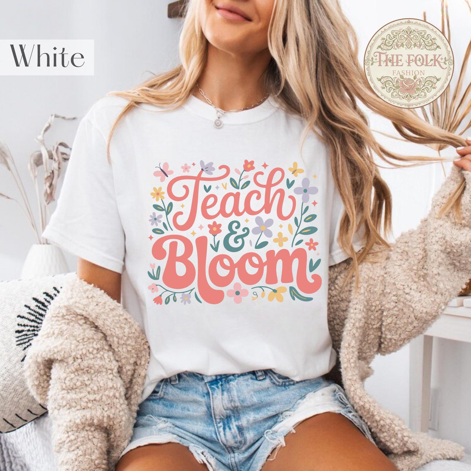 Teach and Bloom Shirt, Retro Teacher Gift, Groovy Floral Teacher Tee, Back to School Shirt, Preschool Elementary Teacher Gift, School Tee XL