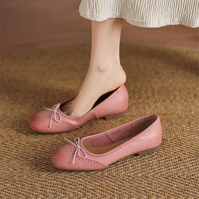 Fashion New Spring/Summer Genuine Leather Women Pumps Shoes for Women Fashion Brogue Designs Round Toe Loafers Shoes Women Low Heels