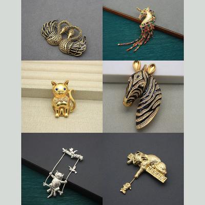 Broschen & Körperschmuck